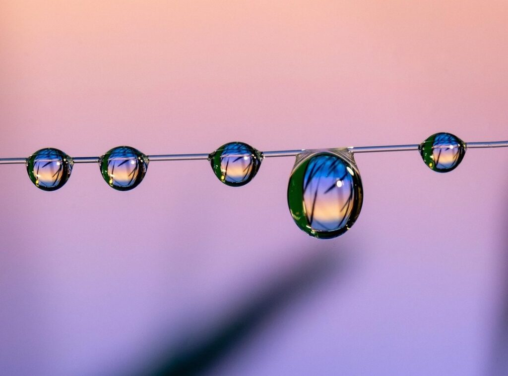 declutter living space